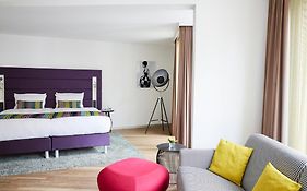 Hotel Indigo - Dusseldorf - Victoriaplatz, an IHG Hotel